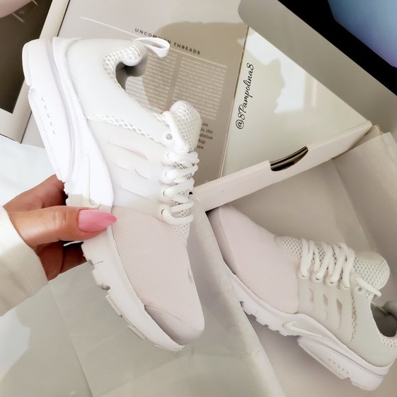 Nike Shoes - Nike Presto
